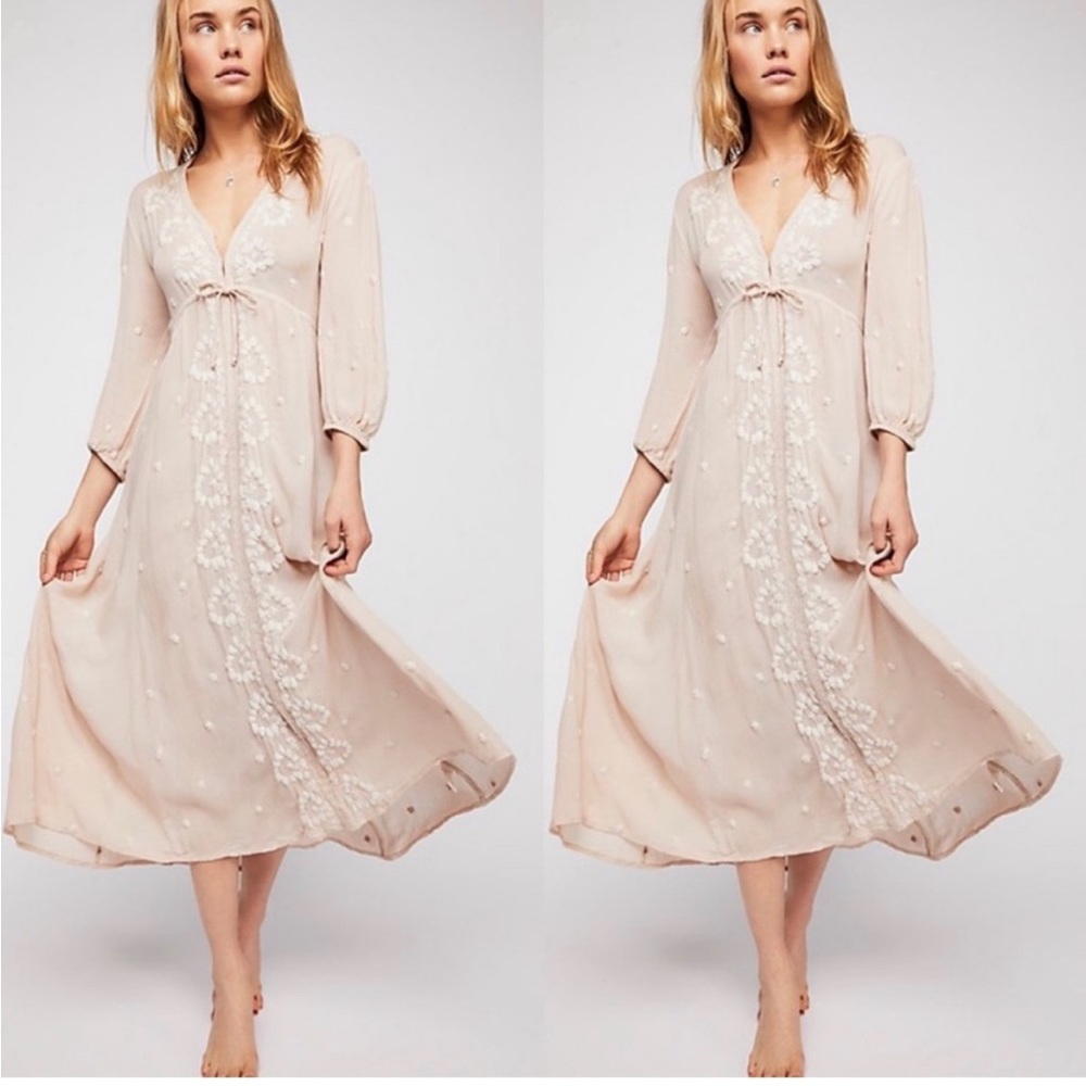 NWT Embroidered Fable midi dress